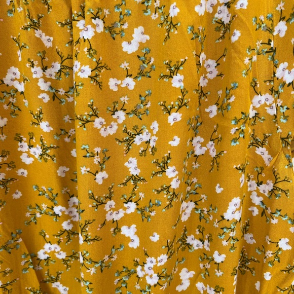 Old Navy girl’s romper - Picture 2 of 2